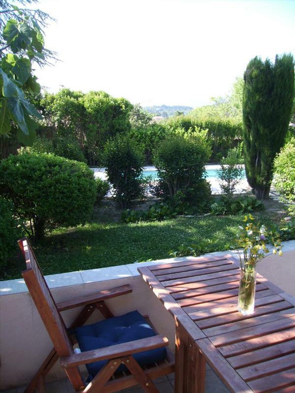 Rêve de Provence Villa avec jardin et piscine Forcalquier Extérieur photo